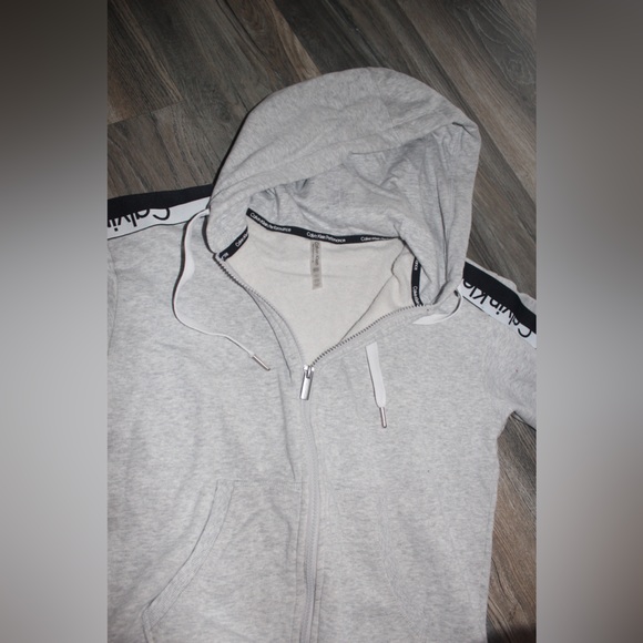 Calvin Klein jacket - Picture 2 of 6